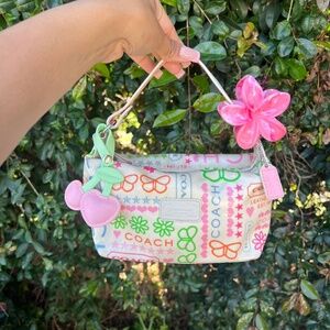 Y2K 2000s Coach Laminated Top Baguette Demi Hand Bag Style No. 8815